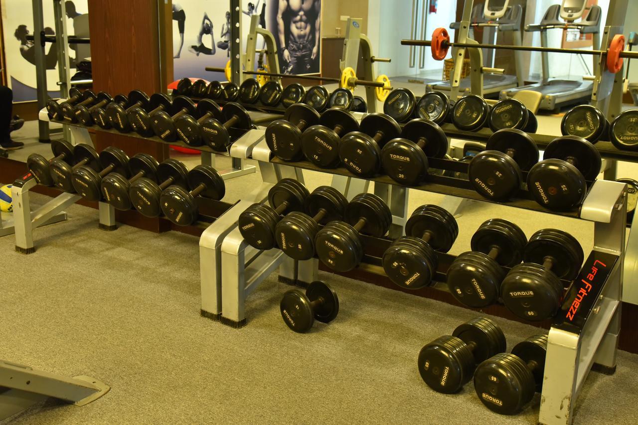 Seasons Rajkot Hotel Ngoại thất bức ảnh